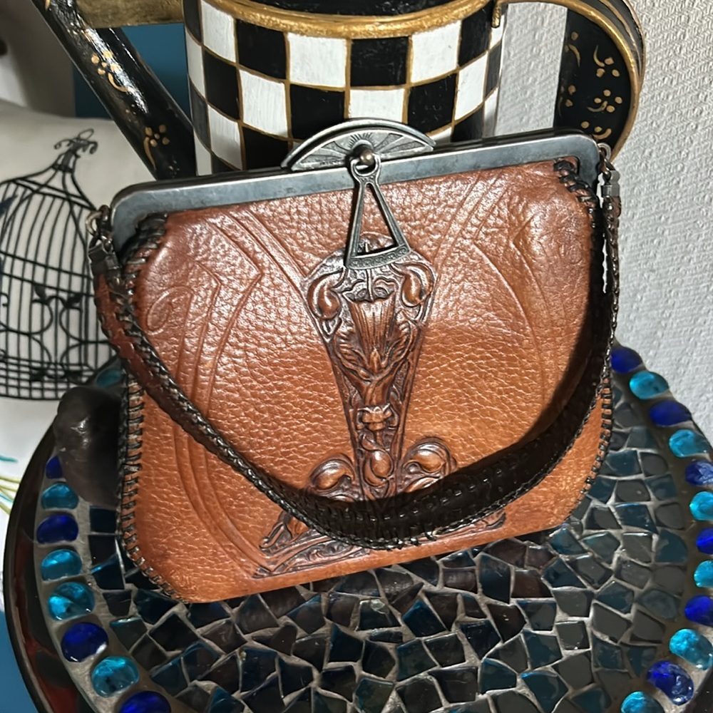 Antique 1920’s Art Nouveau Tooled LEATHER PURSE Arts and Craft